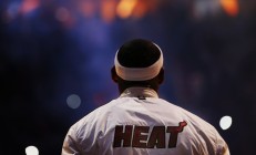 九游娱乐官方网站-沙漠绿茵的独舞，当沙特铁壁遇上火神努涅斯，一场无法复制的对决