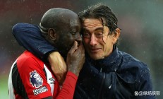 九游娱乐-热刺后防线连续失误，主帅调整阵容备战的简单介绍