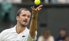 九游娱乐-澳大利亚网球队血洗欧洲网球队，梅德韦杰夫绝境逆转的简单介绍