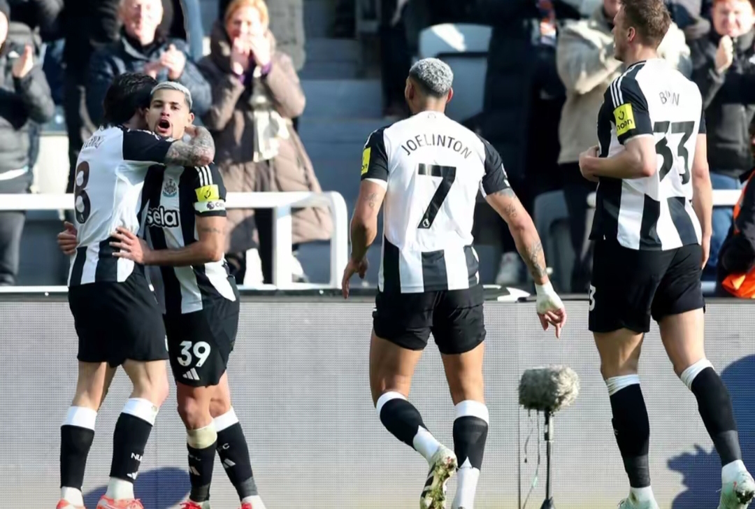 关于伯恩茅斯客场逆转获胜,连续两轮胜利,球队上升势头强劲的信息 关于伯恩茅斯客场逆转获胜,连续两轮胜利,球队上升势头强劲的信息