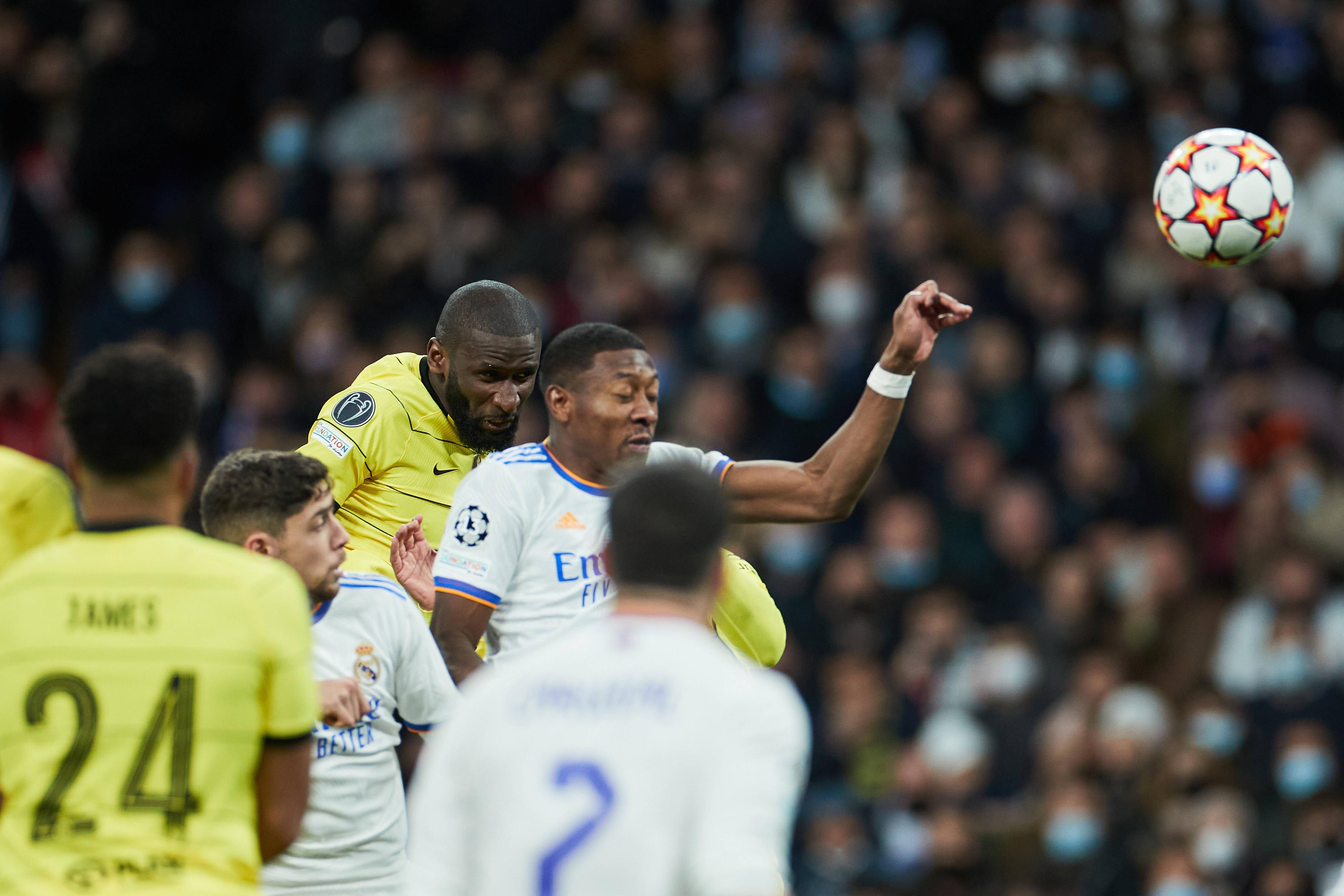 皇马全力奋战,成功晋级欧冠四强 皇马全力奋战,成功晋级欧冠四强