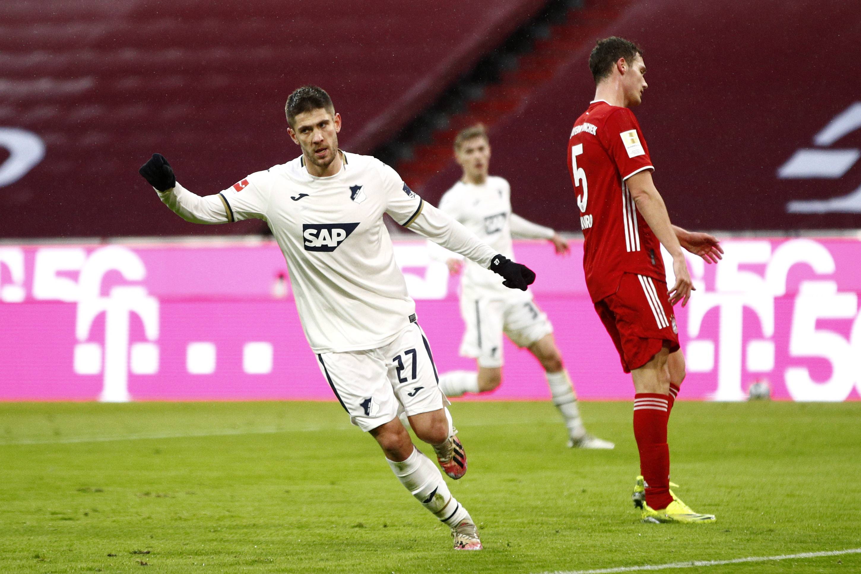 莱万多夫斯基再破门,助拜仁擒下霍芬海姆的简单介绍 莱万多夫斯基再破门,助拜仁擒下霍芬海姆的简单介绍