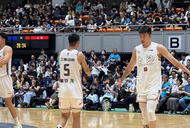 包含上海男篮主场惨败，输球可惜的词条