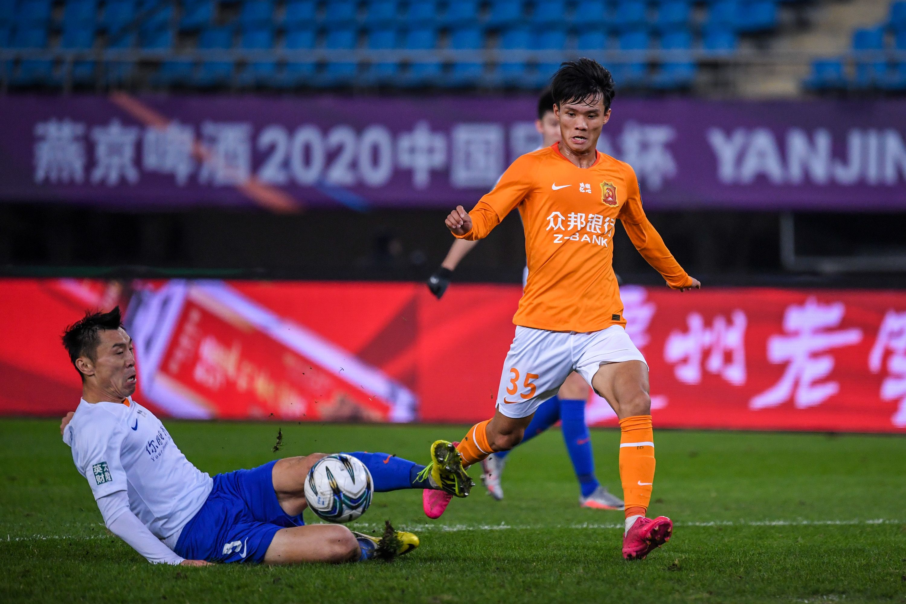 武汉卓尔在主场战平山东鲁能,积分榜排名稳定的简单介绍 武汉卓尔在主场战平山东鲁能,积分榜排名稳定的简单介绍