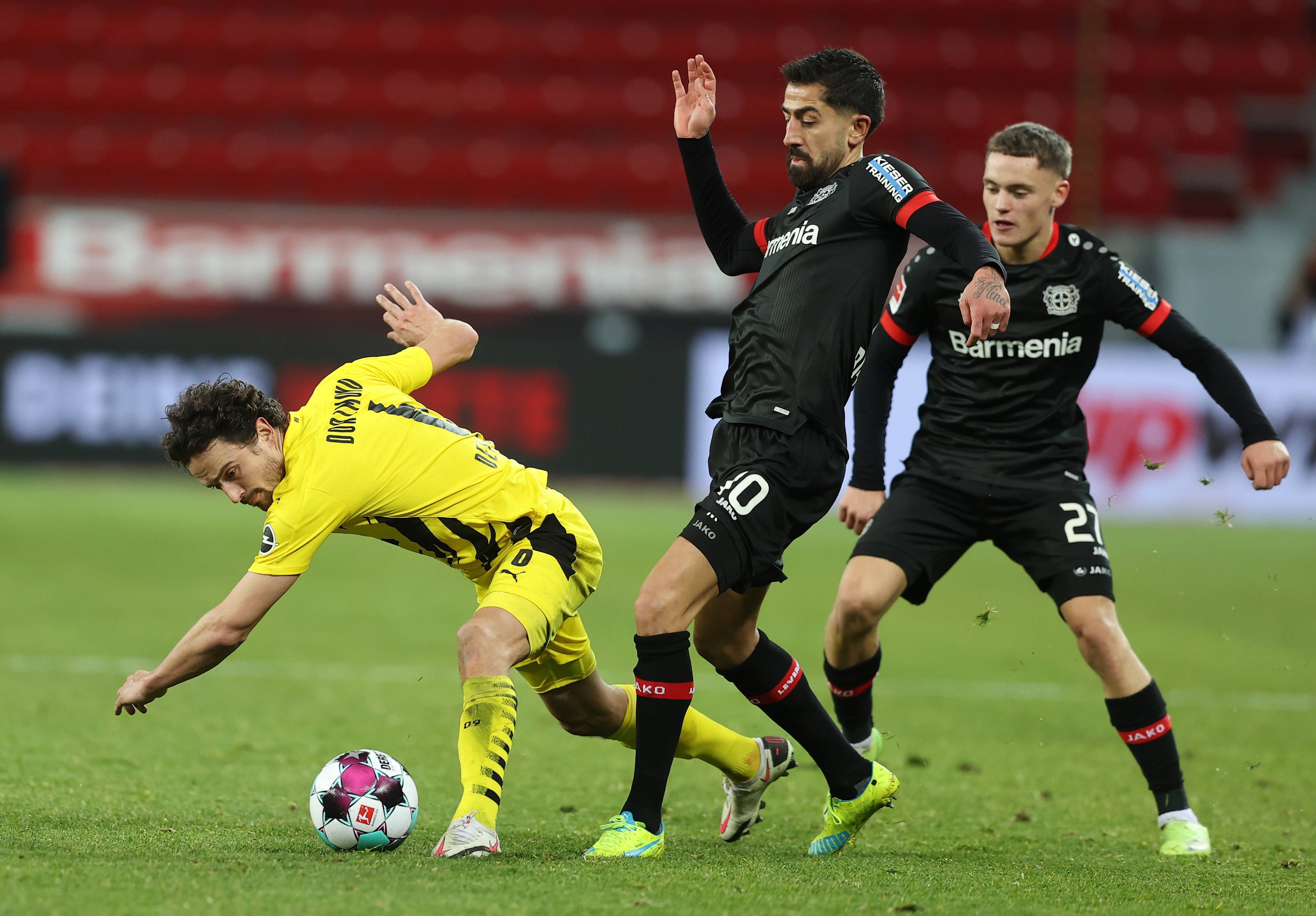 勒沃库森客场战胜了弗兰克福，取得关键胜利的简单介绍