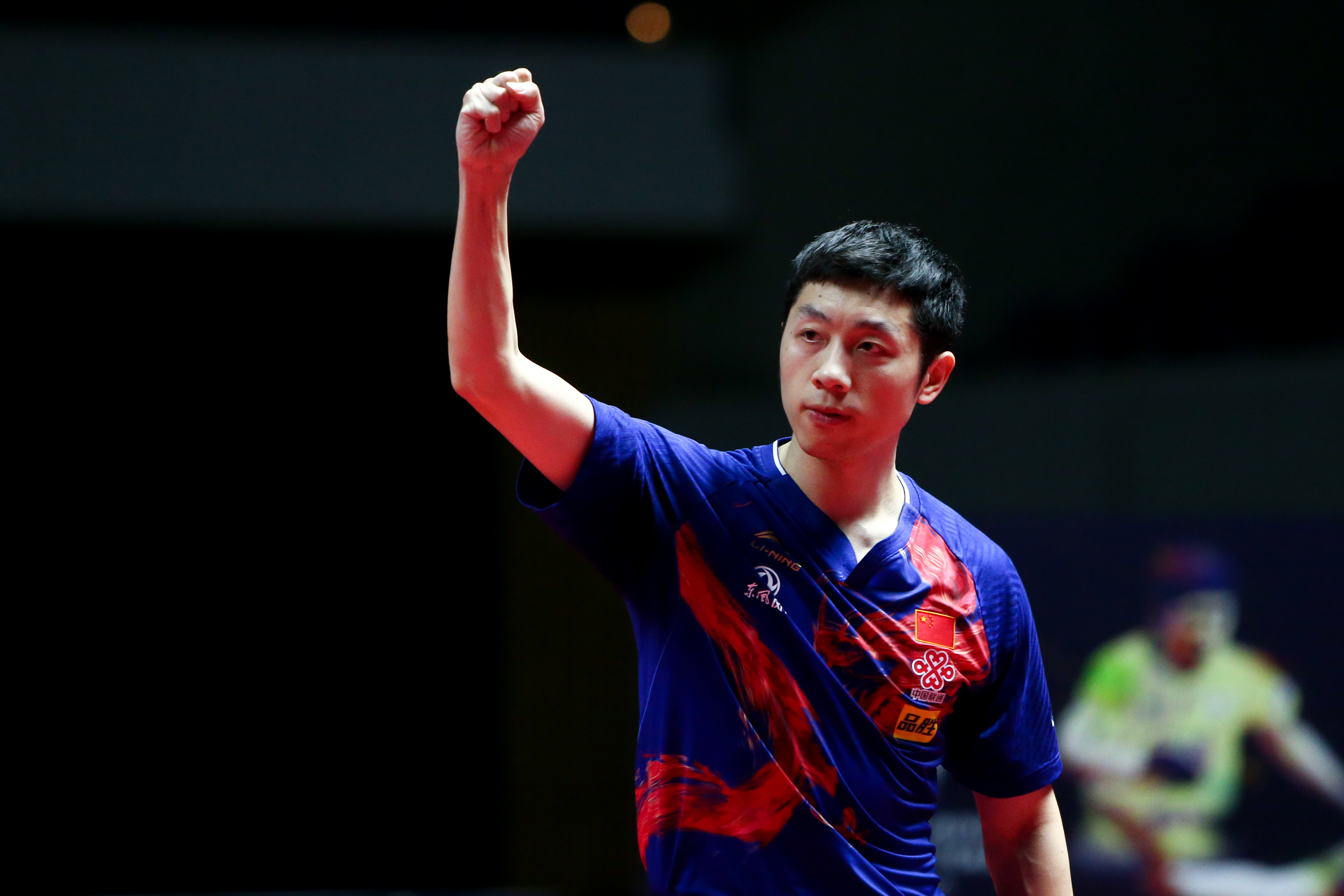 包含法国乒乓球队鏖战德国乒乓球队，许昕惊艳世界的词条