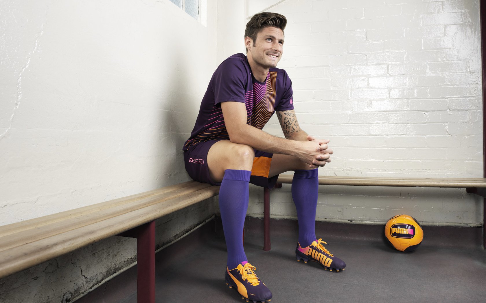 跨越领域的巅峰对决，从活塞铁血到欧冠接管—范弗利特的王者之路