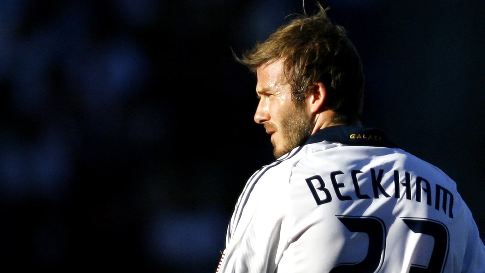 老鹰展翅碾压独行侠，库里关键战再现杀手本色