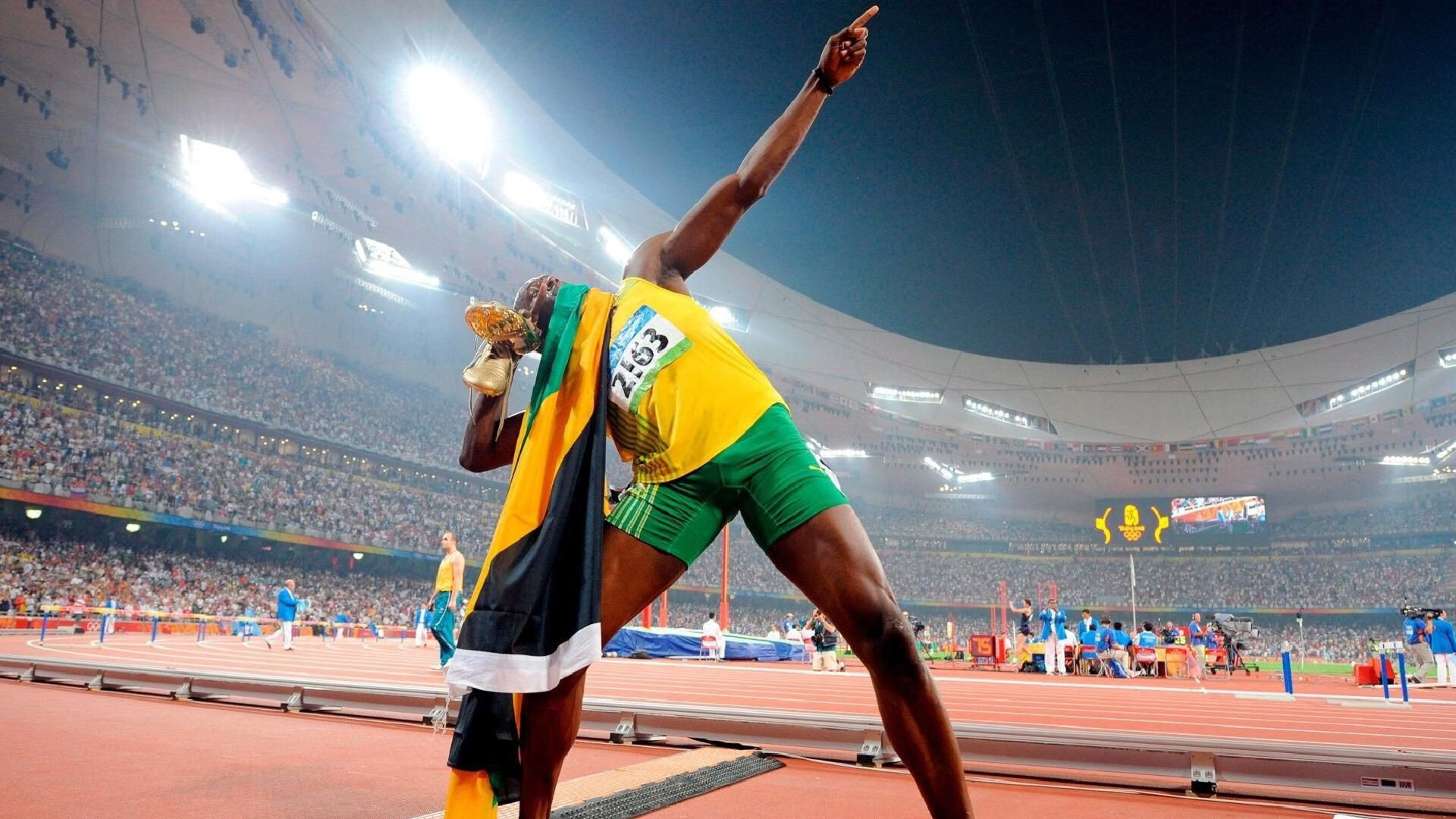 总决赛之夜,阿克如何用压制级发挥改写历史